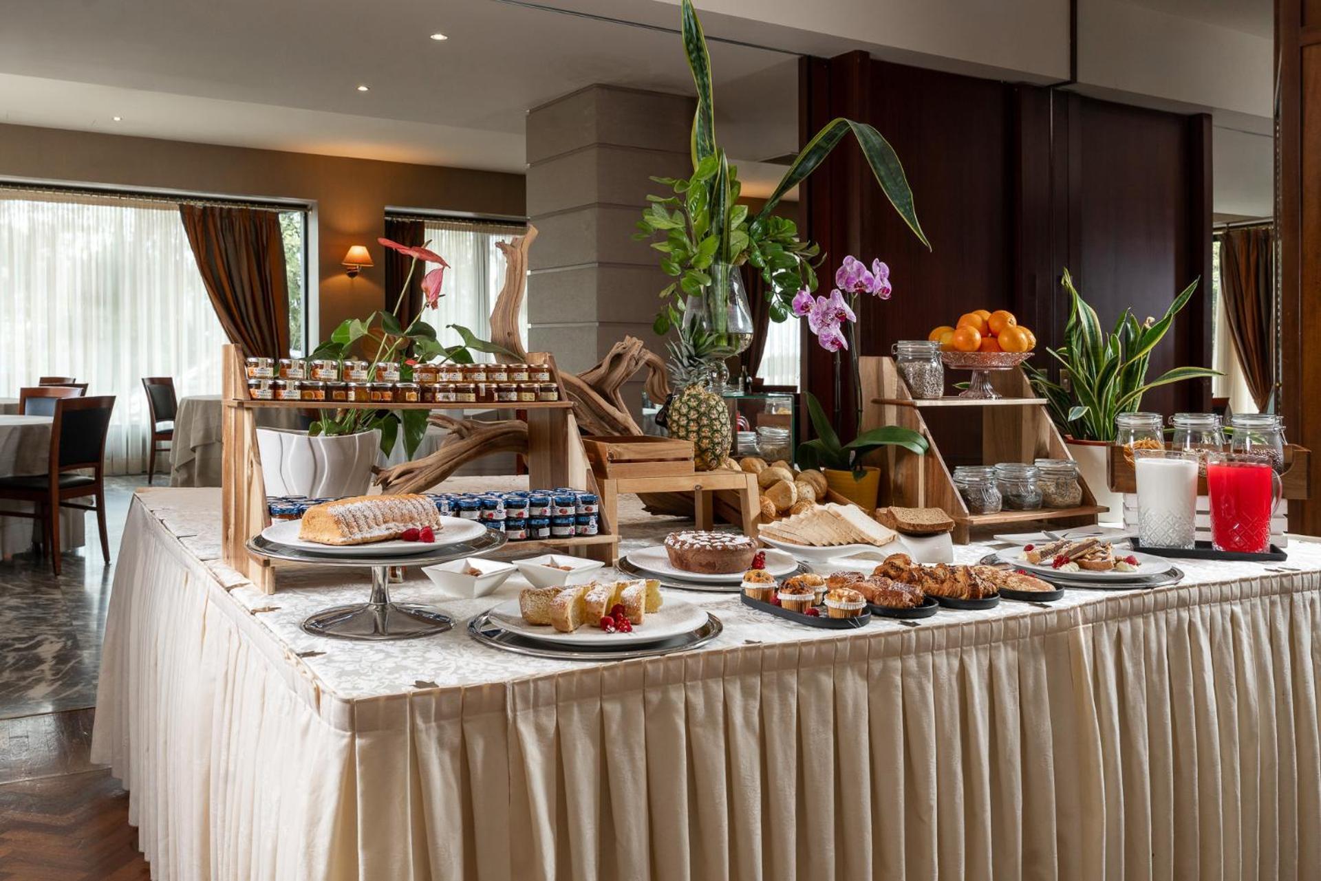 Hotel Grand